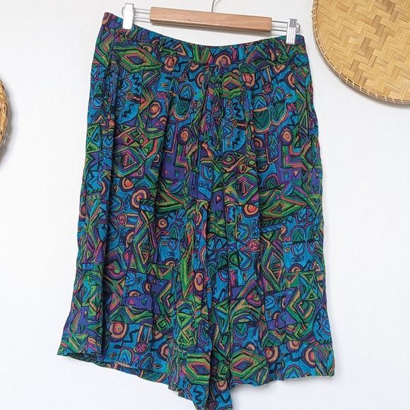 Flowy multicolored rayon shorts M - Picture 2 of 9
